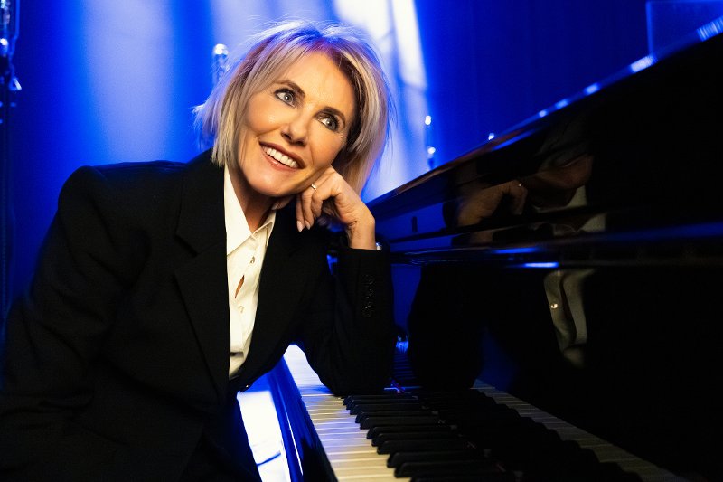 DANA WINNER